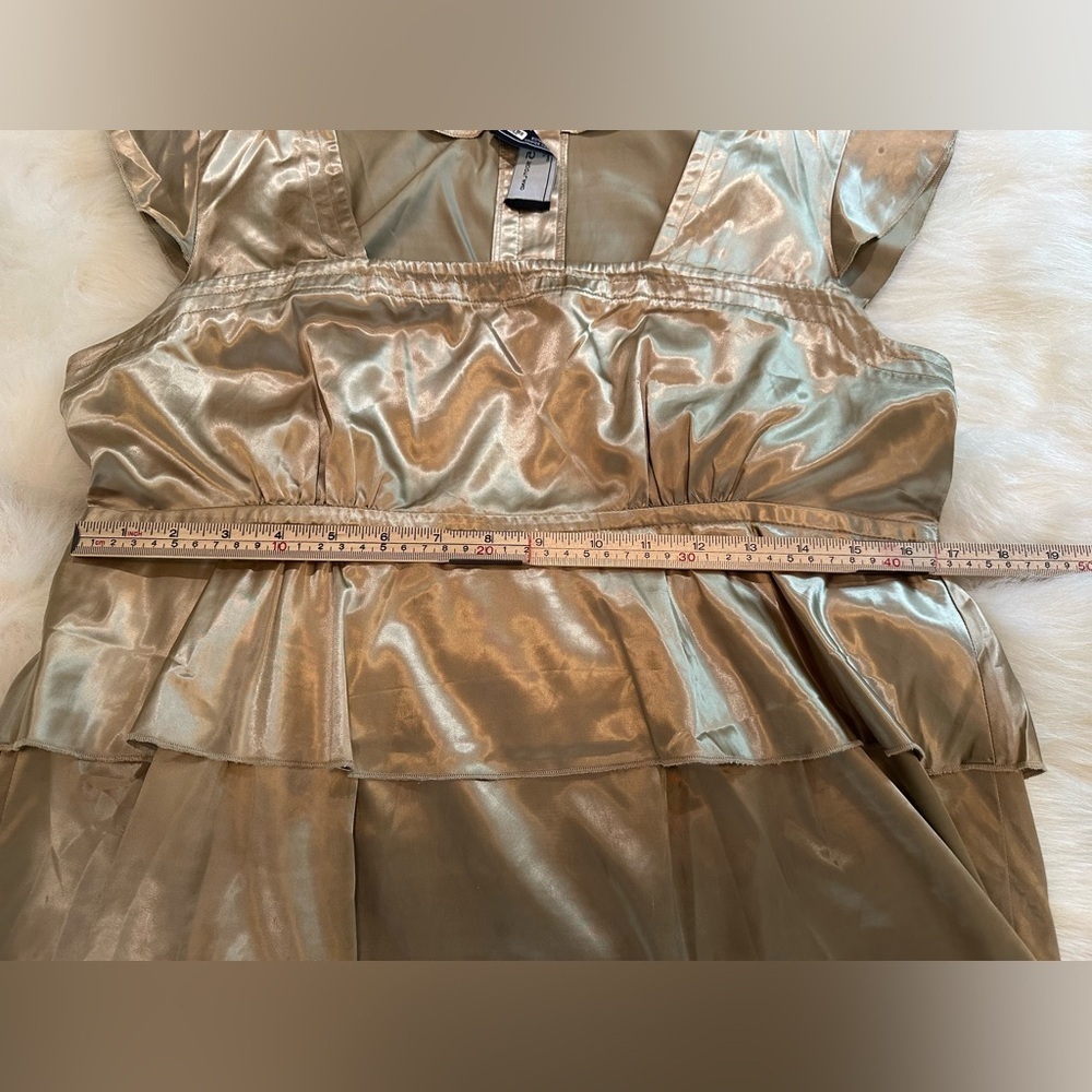 Pringle 815 Scotland Metallic Champagne Peplum Blouse Top Size US 6 UK 10 - Picture 5 of 10